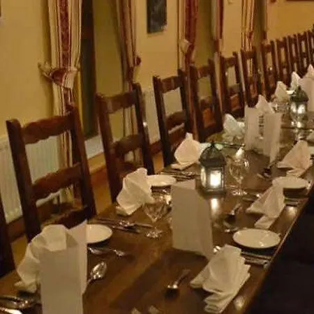 Otel Caisleain Oir Annagry