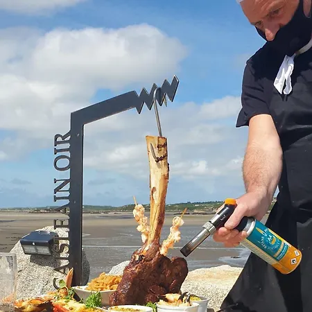 فندق Caisleain Oir