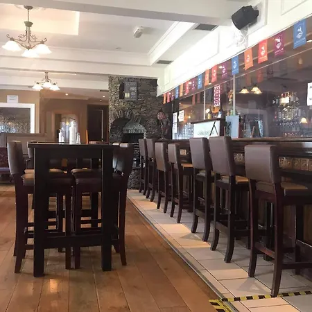 Caisleain Oir فندق 3*